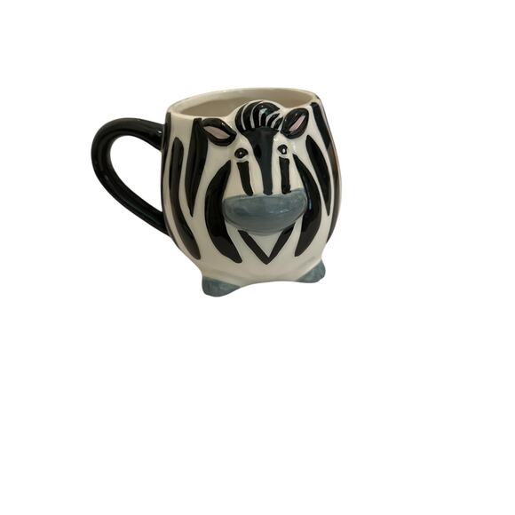 Pier 1 Mug Zebra 3D Coffee Drink White Black Gray 18oz Dishwasher Microwave Safe - Picture 1 of 4